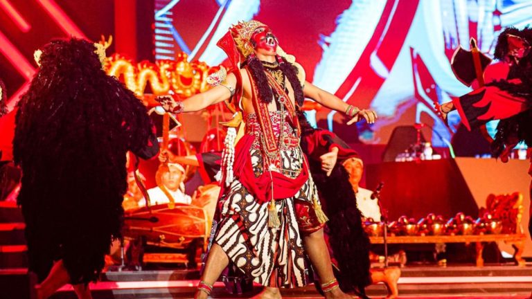 Pembukaan Grand Finals MPL ID S16 Memukau Penonton di NICE PIK2 dengan Budaya Indonesia